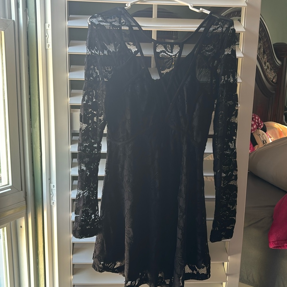 Black lacy dress